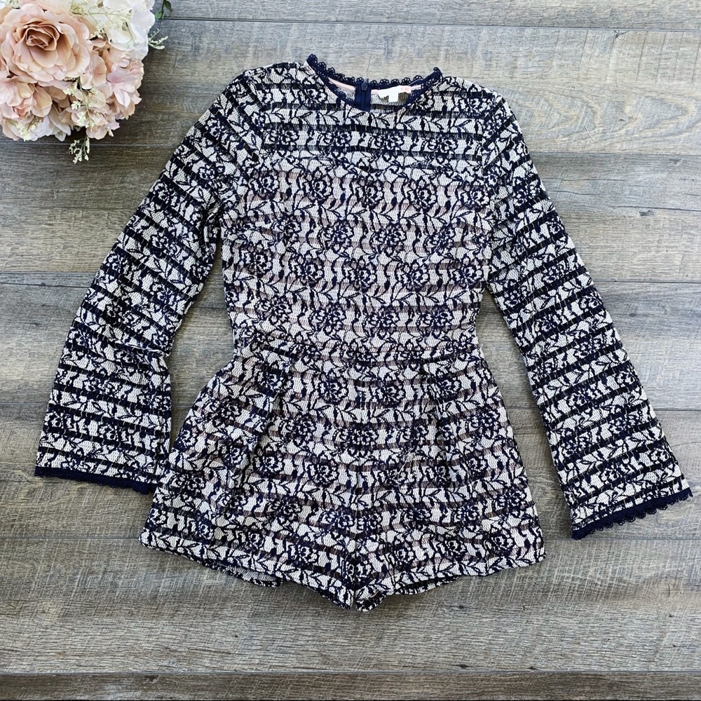 Gianni Bini Navy Blue & Cream Long Sleeve Romper